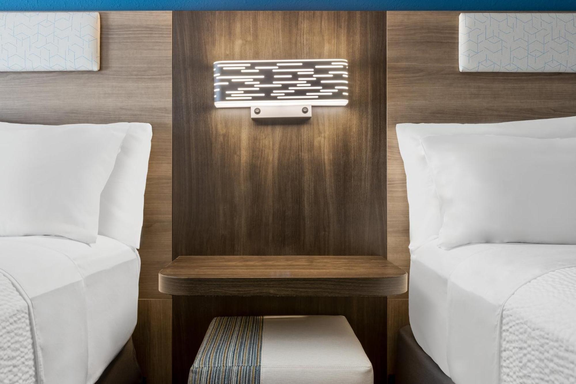 Holiday Inn Express Danbury I-84, An Ihg Hotel Ngoại thất bức ảnh