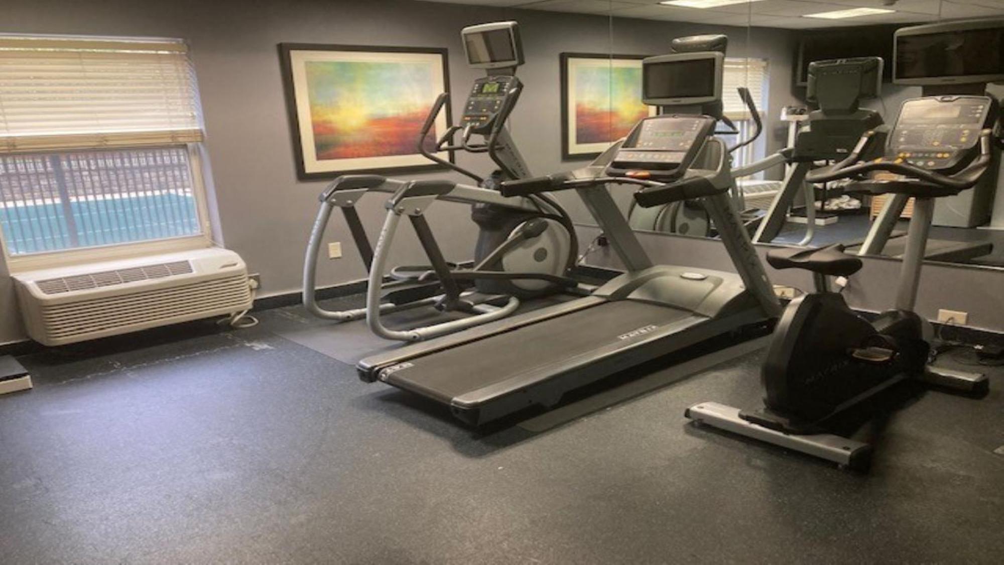 Holiday Inn Express Danbury I-84, An Ihg Hotel Ngoại thất bức ảnh