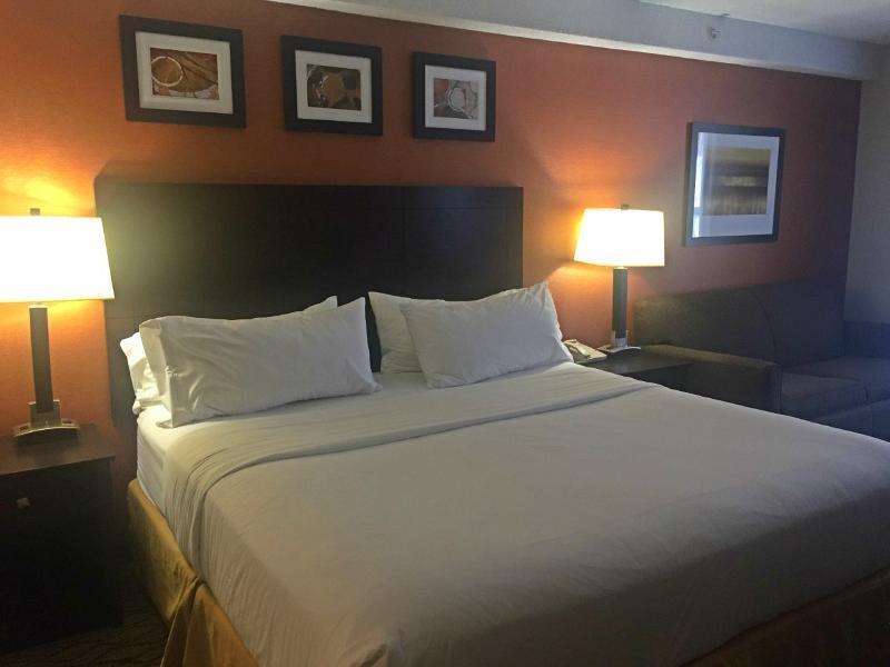 Holiday Inn Express Danbury I-84, An Ihg Hotel Ngoại thất bức ảnh