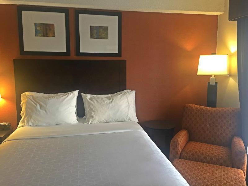 Holiday Inn Express Danbury I-84, An Ihg Hotel Ngoại thất bức ảnh
