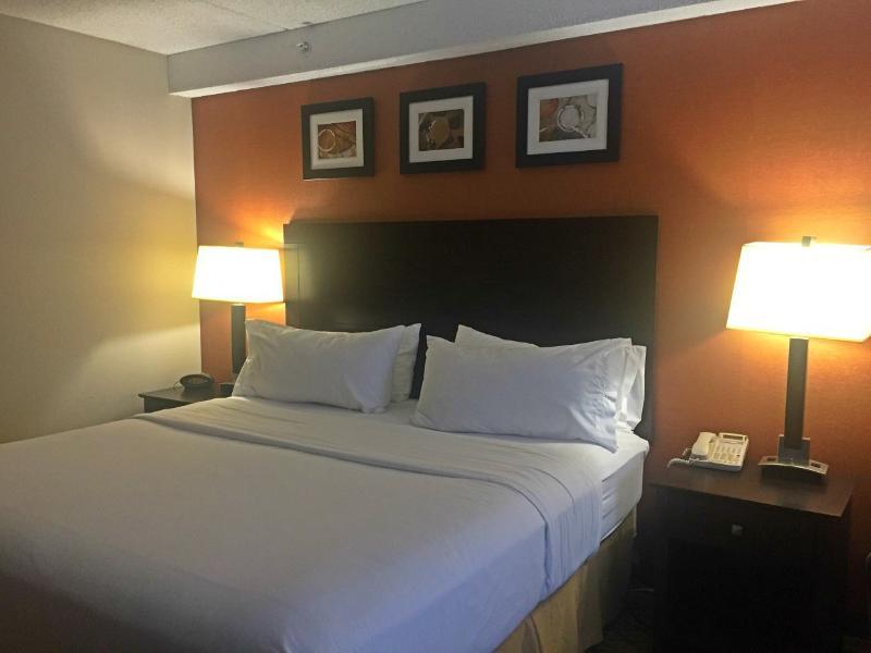 Holiday Inn Express Danbury I-84, An Ihg Hotel Ngoại thất bức ảnh